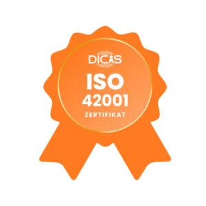 ISO 42001 Zertifizierungssiegel ISO 42001 Zertifizierungssiegel für ein zertifiziertes KI-Managementsystem